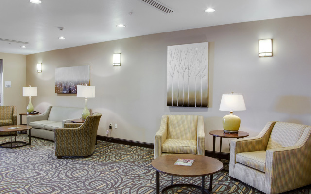 Holiday Inn Express & Suites Nevada by IHG