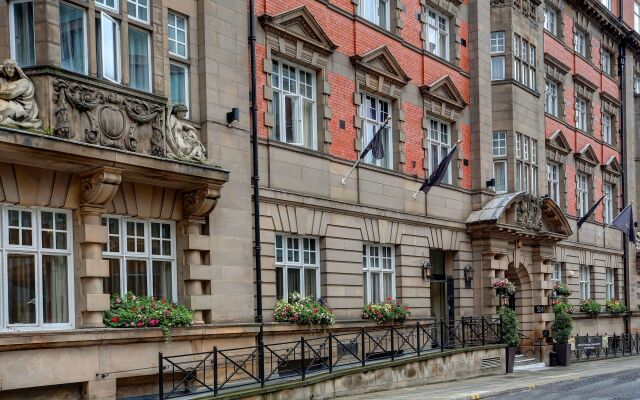 The Richmond Hotel Best Western Premier Collection вид на фасад