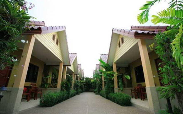 Отель Panpen Bungalow Phuket вид на фасад