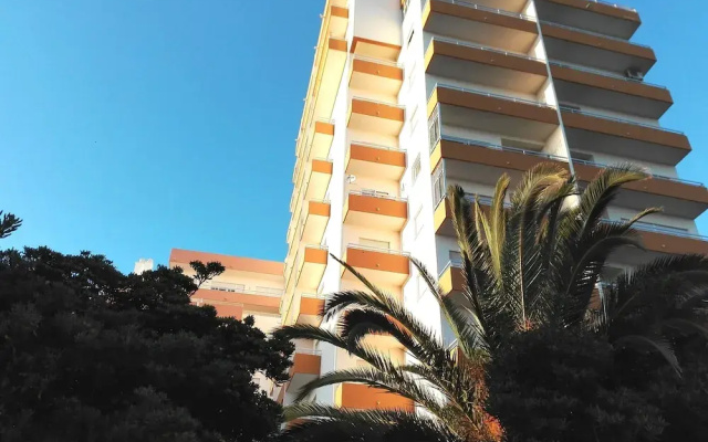 Sunny Apartment in Praia da Rocha
