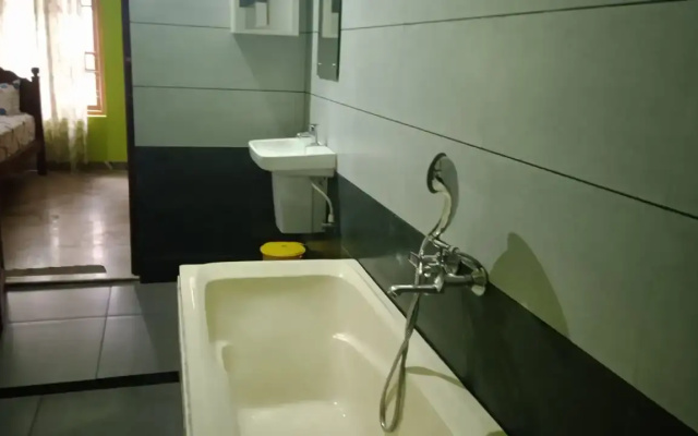 Zicilys Garden Home Stay And Service Villa