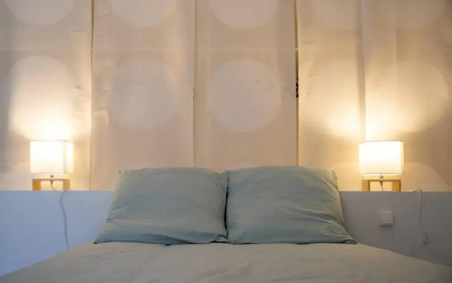 LA FONTAINE NEUVE-AVALLON-5 PERSONNES-1 CHAMBRE-3 LITS-parking-wifi