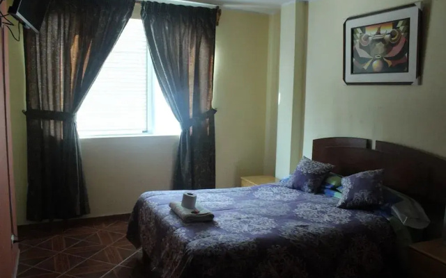 Hostal Shalom