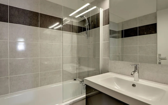 Carefully Furnished Studio at 100 m. From the Beach