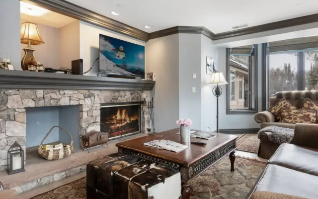 Chic 3 Bedroom Beaver Creek Lodge Residence
