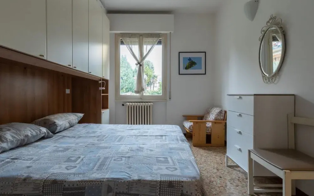 Simplistic Holiday Home in Salò near Lake Beach