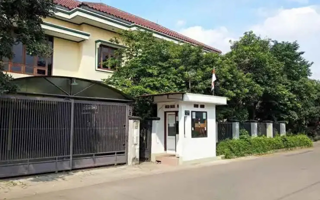 KRU House