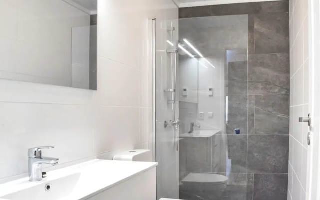 Stunning Apartment in Skulestadmo With Wifi and 3 Bedrooms
