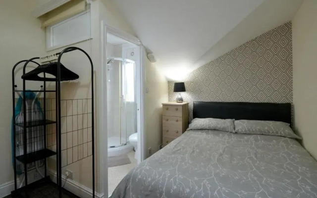 Brightwater Apartment for up to 6 Guests