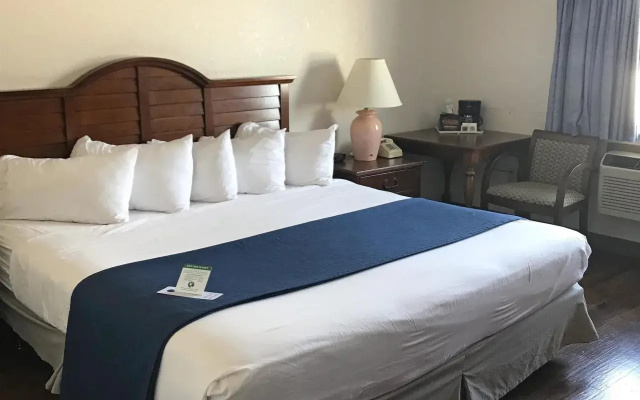 Baymont by Wyndham Sault Ste Marie MI
