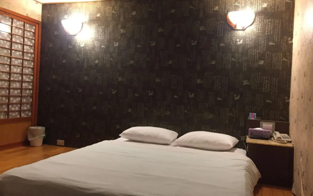 Li Ti Hotel