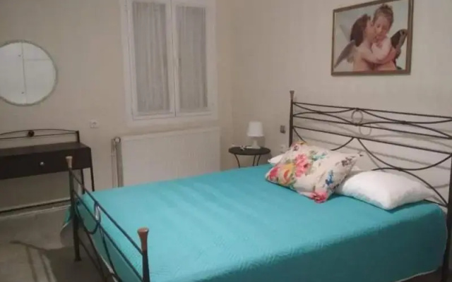 Six Blossoms 2 bedroom apartment !