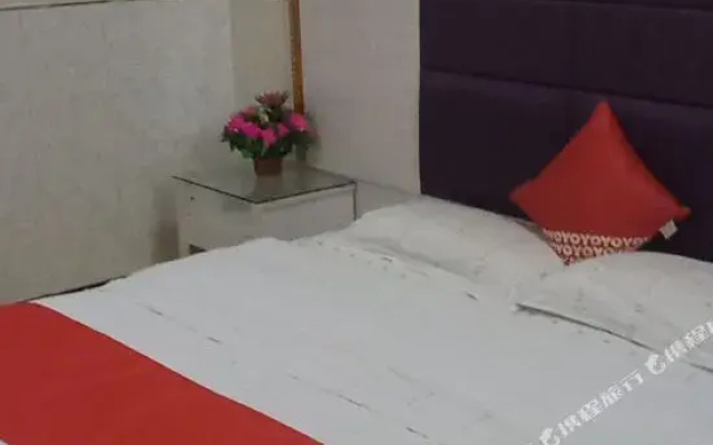 HaluoqingHotel