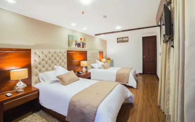 Felicia Hotel & Suites