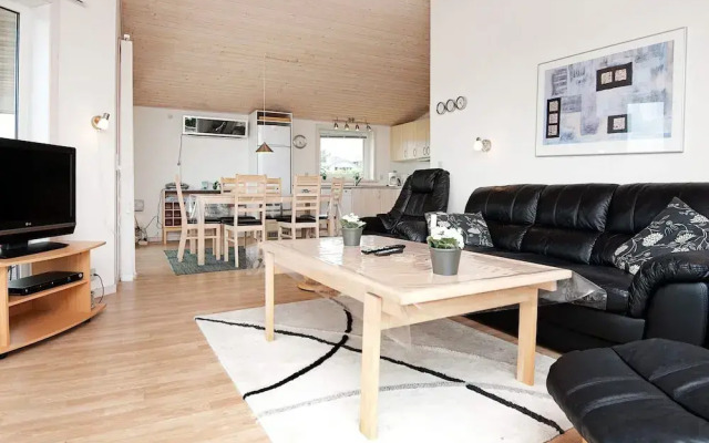 4 Star Holiday Home in Hejls