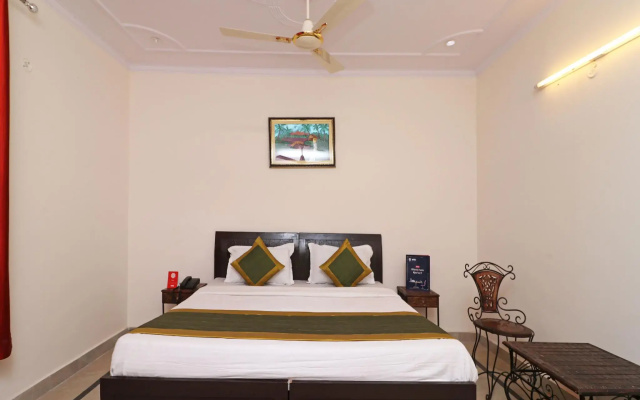 OYO 10361 Hotel Stay @ 23