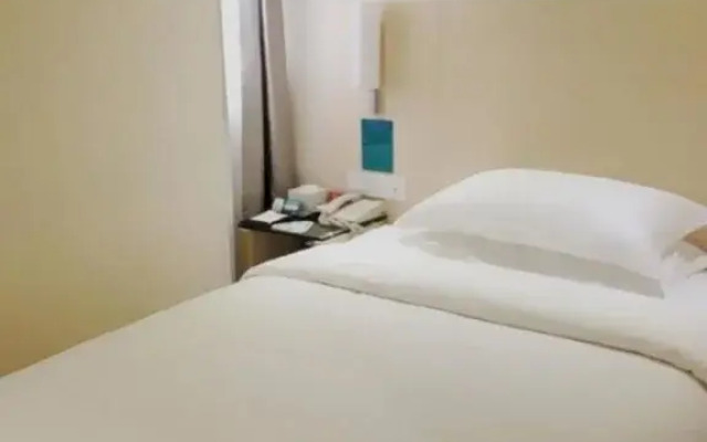 City Express Hotel