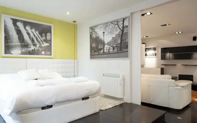 Old Town 2 Apartment by Aston & Wolf