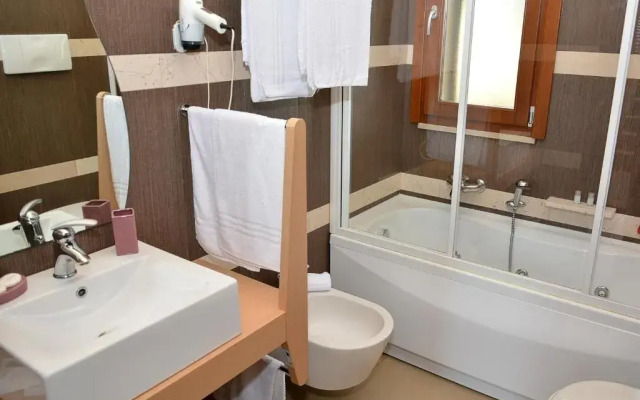Hotel Thàlas Club