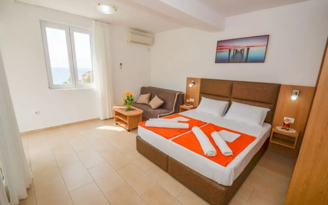 Apartments Ivanovic - Studio With Balcony and sea View