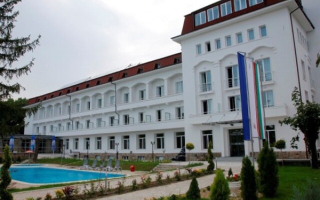 Melssa Coop Hotel вид на фасад