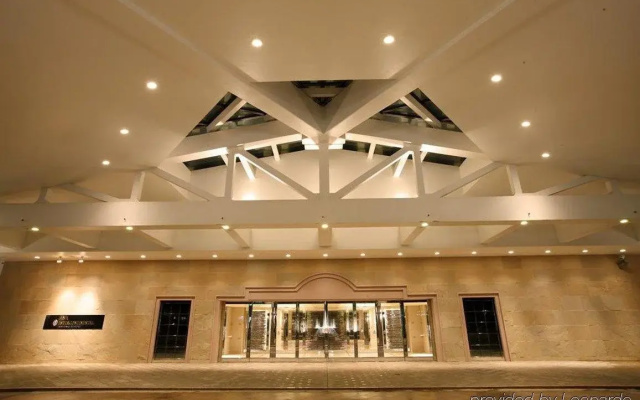 Отель ANA InterContinental Ishigaki Resort, an IHG Hotel