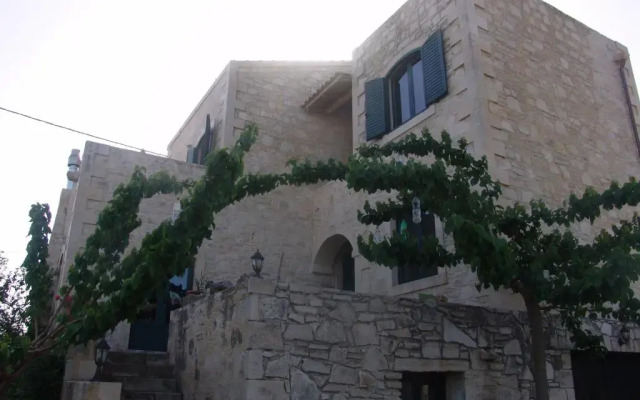Villa Aloni