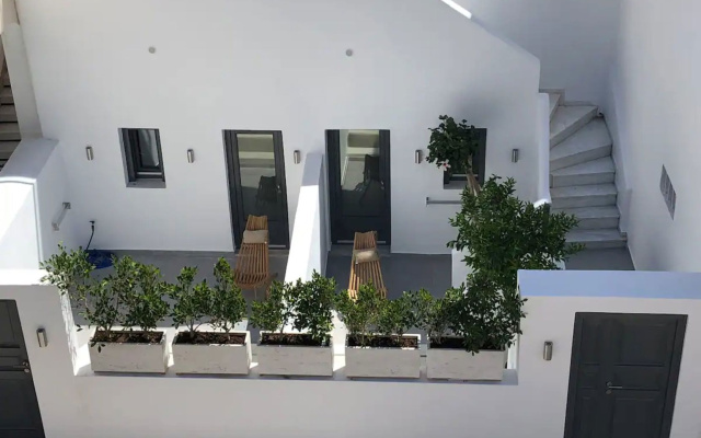 Nostos Apartments