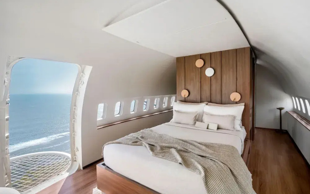 Private Jet Villa