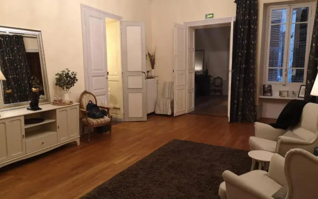 Les Suites de lHôtel Particulier De Sautet