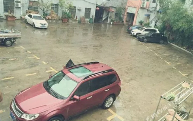 Fengcheng Hotel