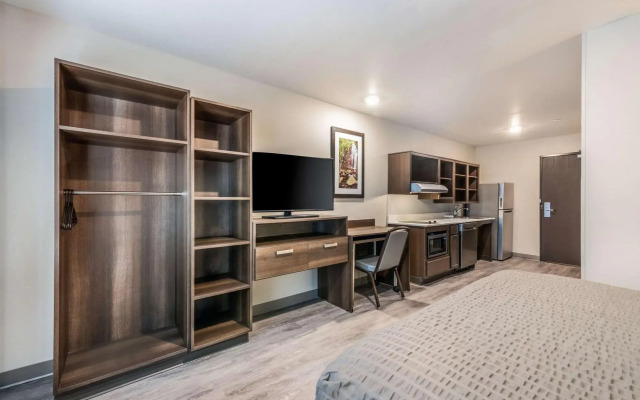 WoodSpring Suites Linden