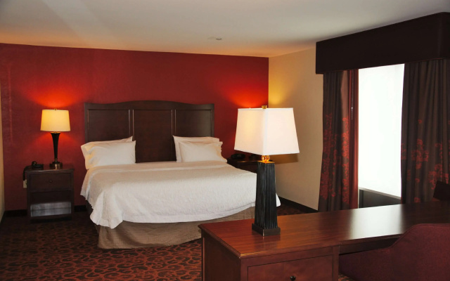 Hampton Inn & Suites Cincinnati/Uptown-University Area