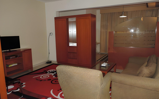 Al Raein Hotel Apartments