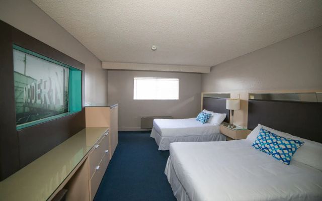 Motel 6 - Las Vegas, NV – Downtown Fremont St Experience