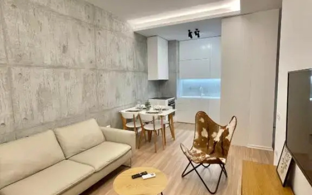 Fancy Apartment 21