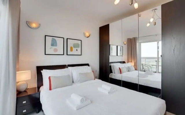 Dazzling Apartment in Dubai Gate Central of JLT