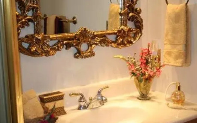 Hacienda del Desierto Bed & Breakfast
