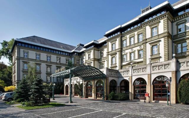 Отель Ensana Grand Margaret Island Венгрия, Будапешт - - забронировать отель Ensana Grand Margaret Island, цены и фото номеров вид на фасад