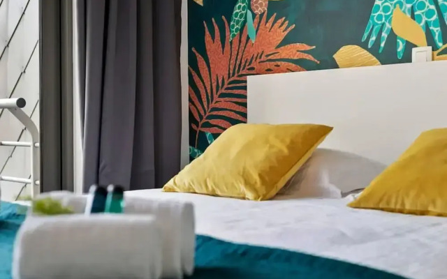 Cosy Apartment With Amazing Beach View