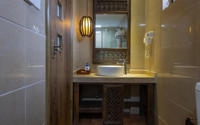 Lijiang Gui Yuan Tian Ju Guesthouse