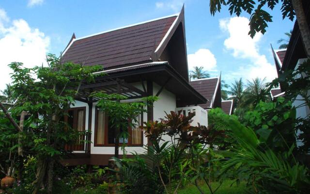 Отель Lanta Klong Nin Beach Resort Ланта вид на фасад