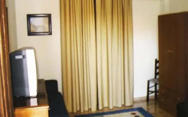 Izela Hotel
