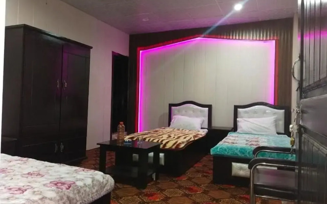 Hotel Hill Palace