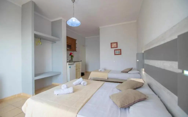 Agoulos Beach Hotel