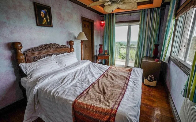 Altamira Boutique House
