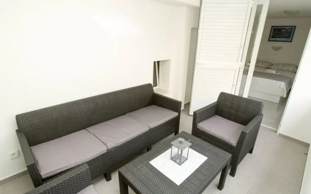 Apartments Miro