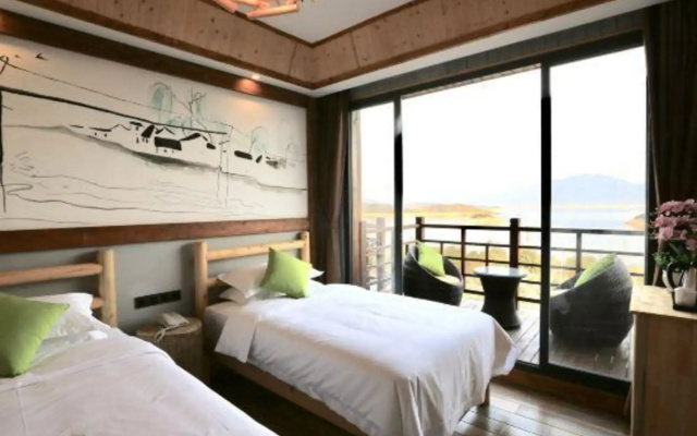 Hillside Mercure Zixing