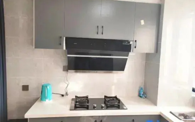 Three Cat Apartment