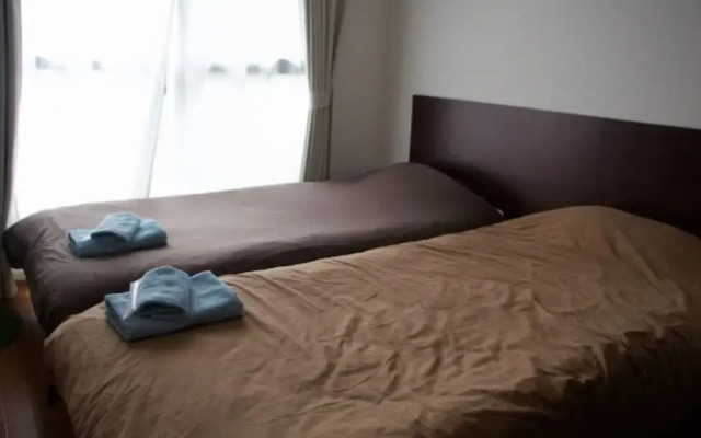 Yabacho Apartment (202,203)
